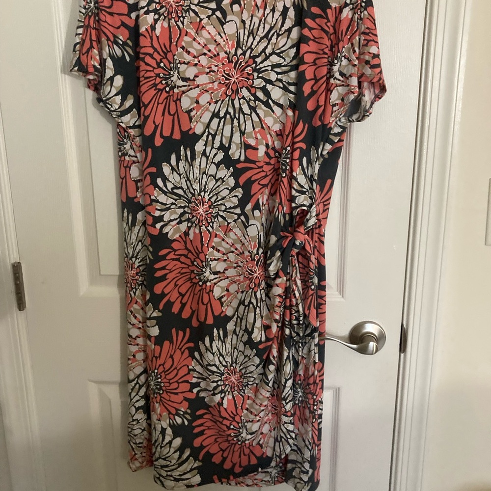 Robbie Bee Coral and Black Floral Dress